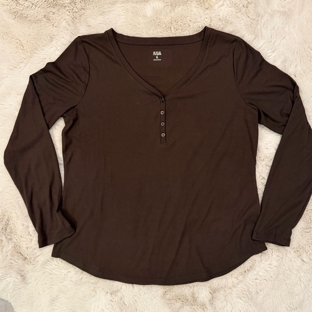NWOT a.n.a Brown Long-Sleeve Ribbed Henley Top